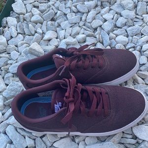 Women’s Nike sb sneakers
